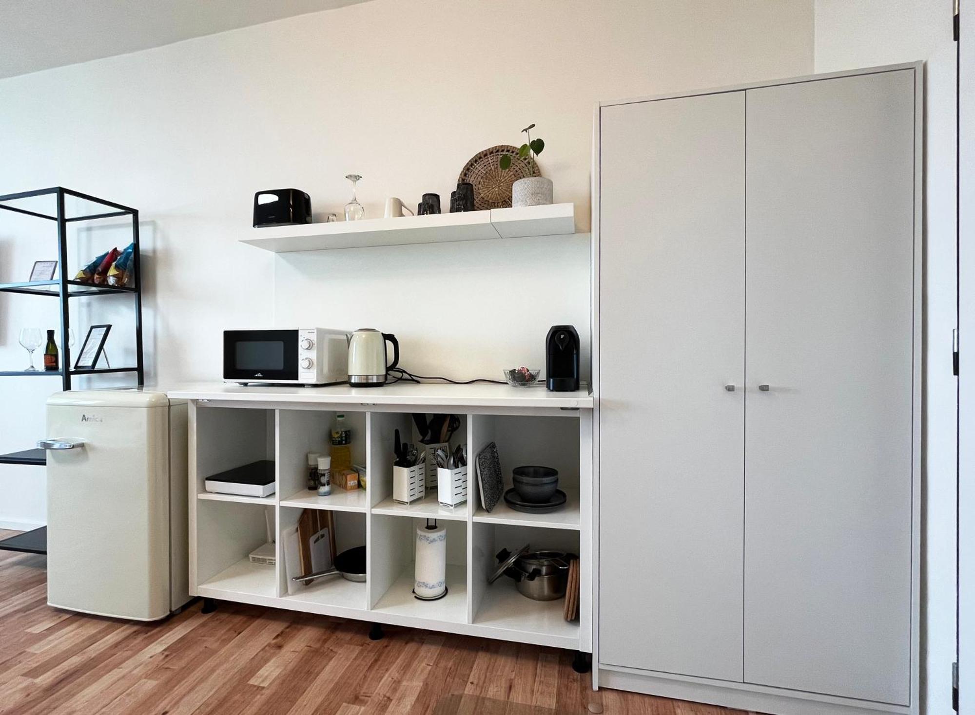 Air-Conditioned Studio, Close To City Centre & Tram Stop Bratislava Exteriér fotografie